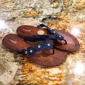 Capelli flip-flops , size 10.